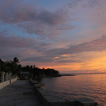 The Wilsons' Shangrila Bed and Breakfast Dumaguete City Exterior foto