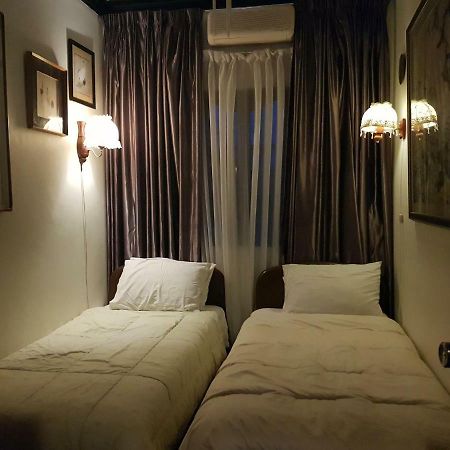 The Wilsons' Shangrila Bed and Breakfast Dumaguete City Exterior foto